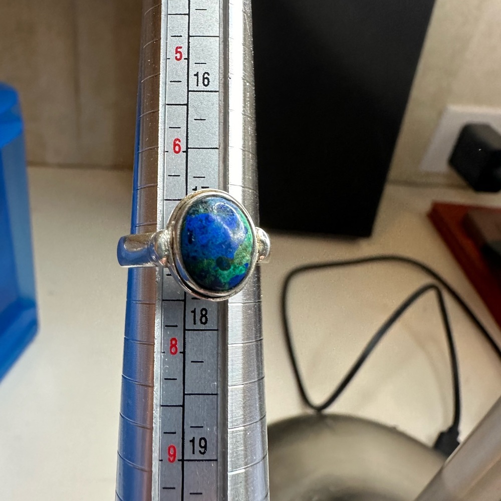 Stirling silver size 7.5 blue stone ring